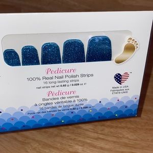 “How Swede It Is” Color Street, Pedicure, 100% Nail Polish Strips